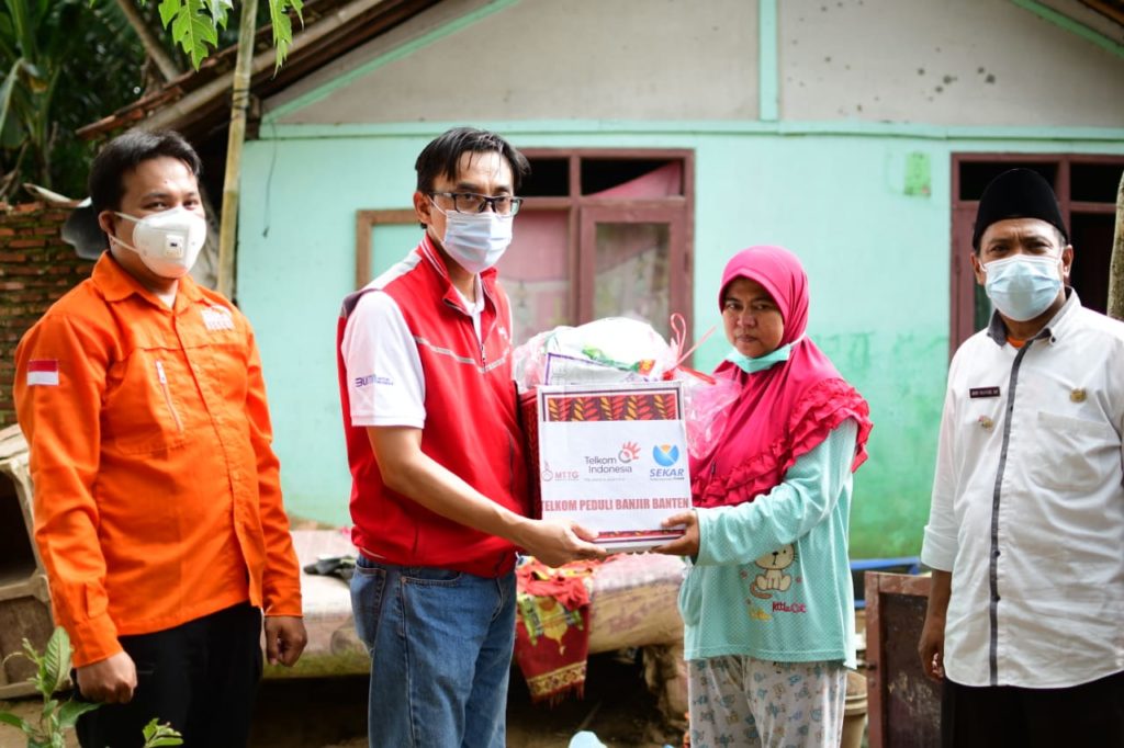 Peduli Banjir Banten, Laz Harfa dan Telkom Kolaborasi Kebaikan