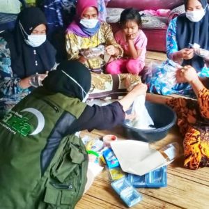 LAZ Harfa Berikan Pelatihan Pengelolaan Bahan Makanan Lokal yang Sehat dan Bergizi Seimbang di Desa Sudimanik