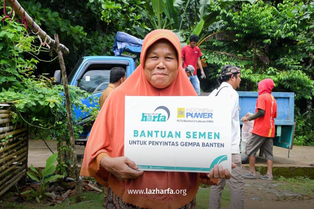 Sinergi Bersama PT Indonesia Power, LAZ Harfa Berikan Bantuan untuk Perbaikan Rumah Penyintas Gempa Banten