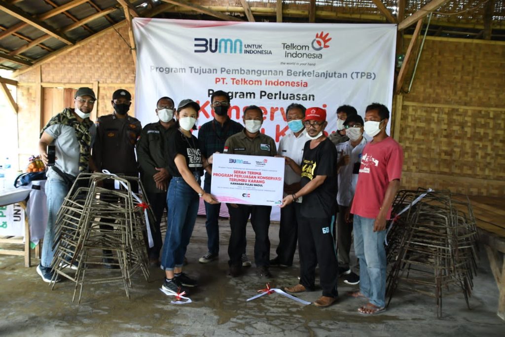 Kolaborasi Telkom, Laz Harfa, dan F-PTK Perluas Konservasi Terumbu Karang di Pulau Badu