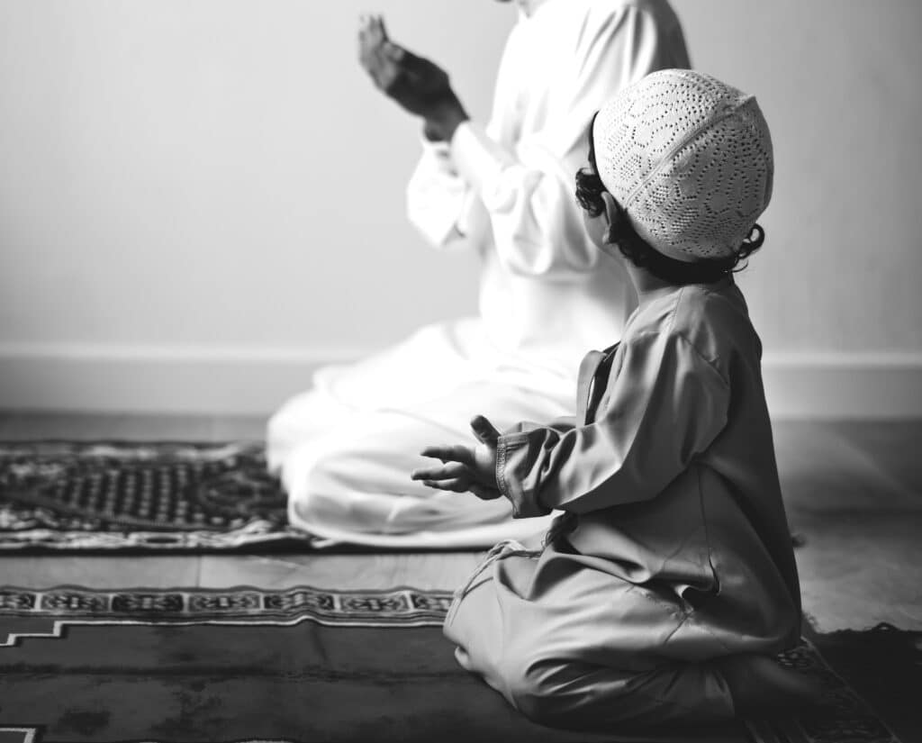 Menghadapi Ujian dalam Hidup Menurut Pandangan Islam: Ketekunan, Tawakal, dan Sabar